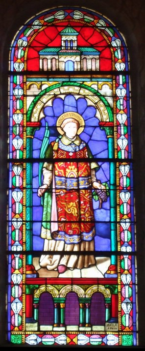 사라고사의 성 빈첸시오_photo by Corinneozanne_in the Church of Saint-Michel in Juziers_France.jpg